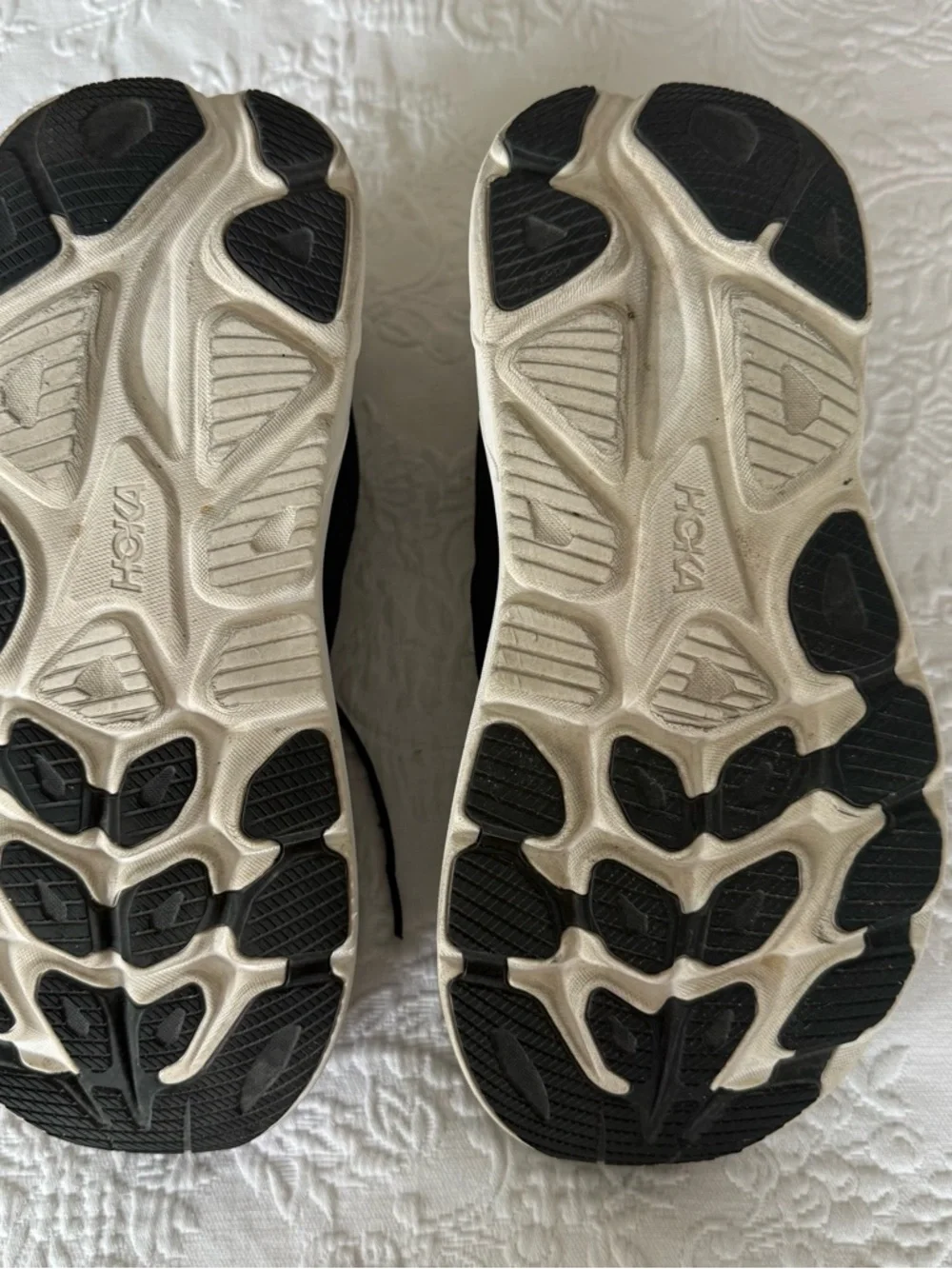 Hoka Clifton 10 Black and White Everyday Running Shoe size 10